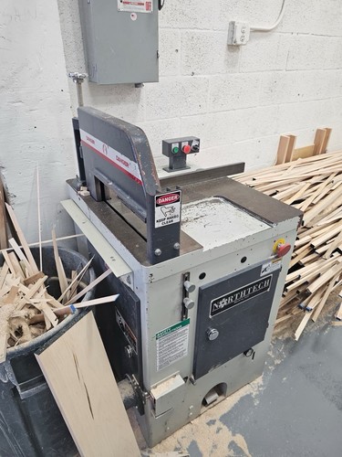 Miter saw - miter,